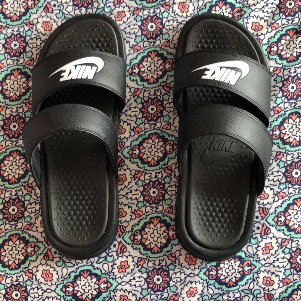 Nike slides